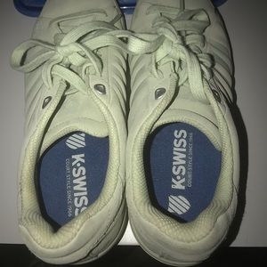 K Swiss 7 1/2 women’s low top mint shoe